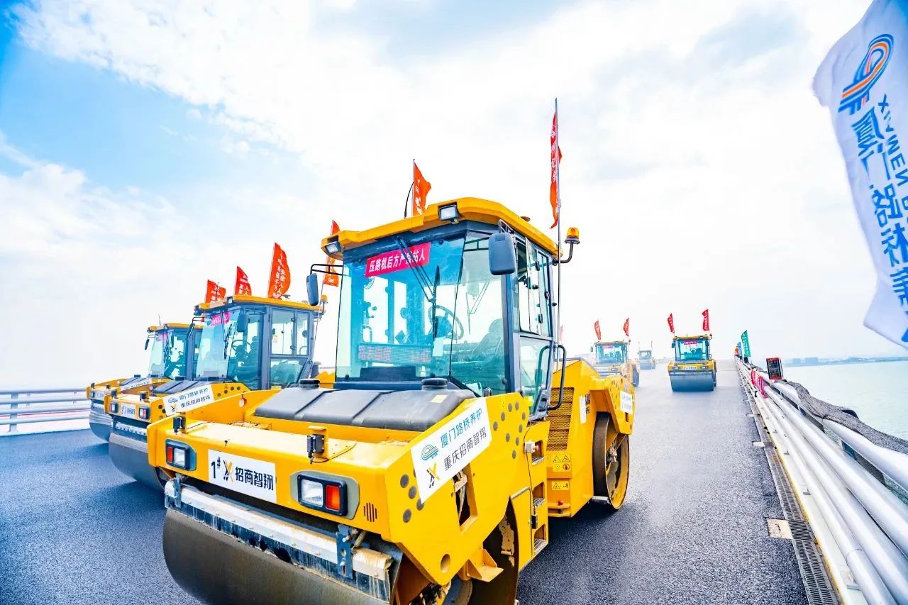 开云电子·「中国」官方网站数字化智能施工集群：开启桥面铺装智能新时代