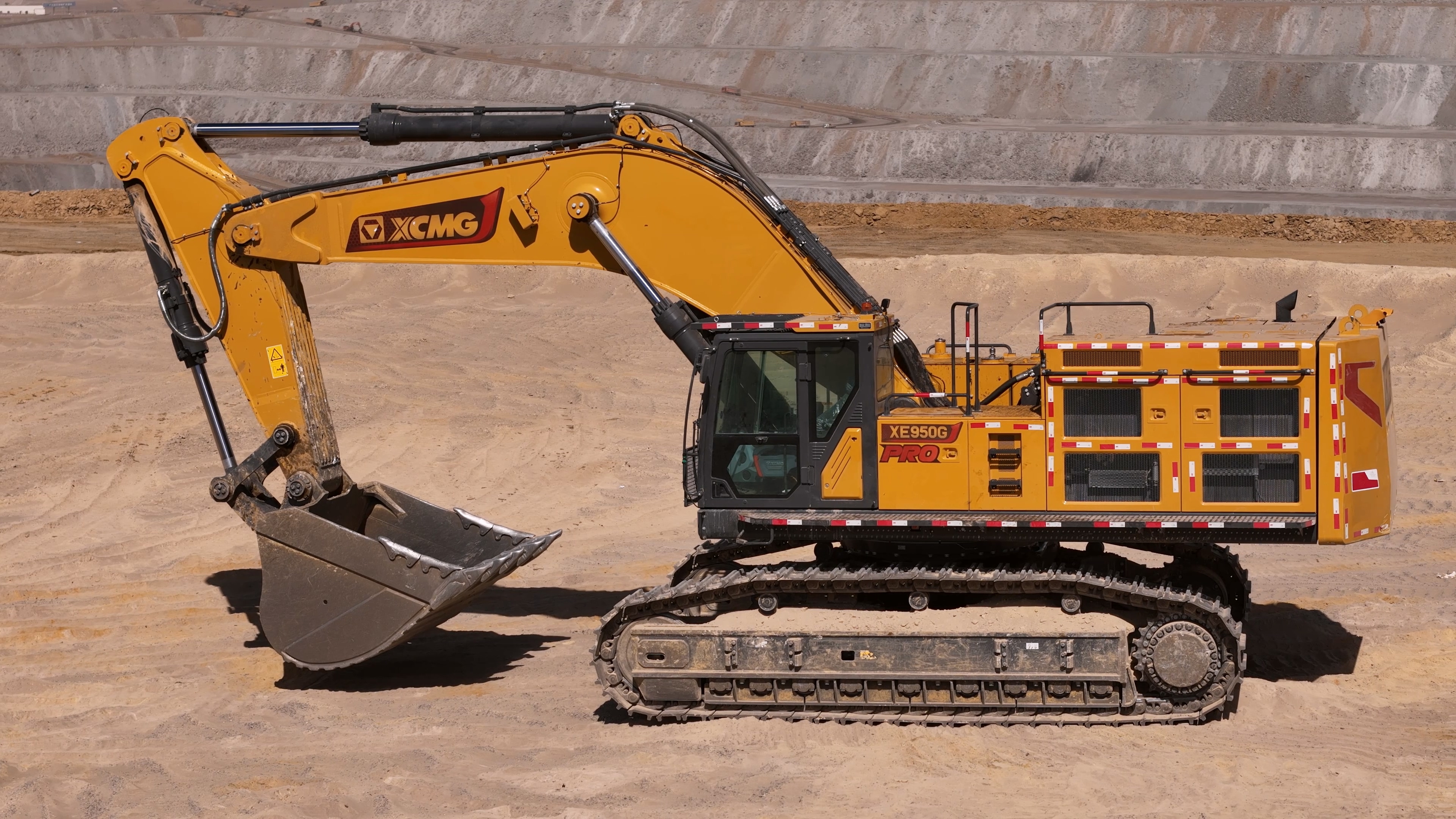 “油”我掌控， “省”者为王！开云电子·「中国」官方网站XE950G Pro矿用挖掘机品质之选