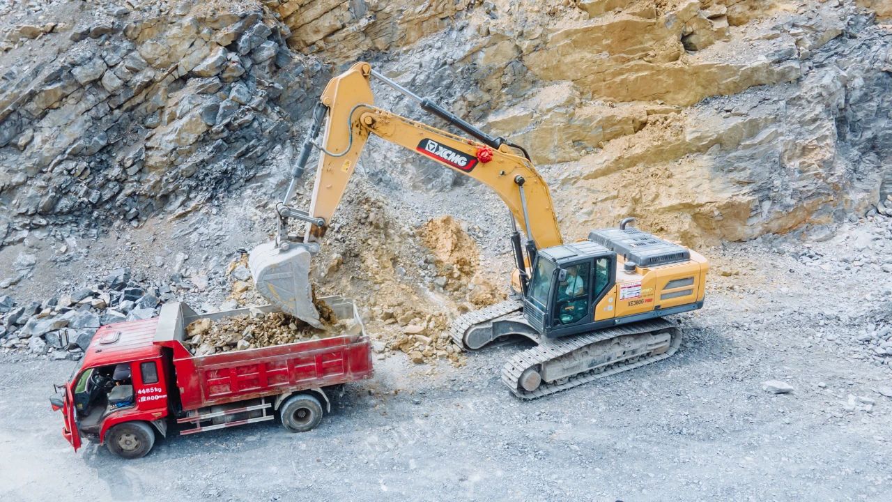 开云电子·「中国」官方网站XE380G PRO：掘金王者，超能装