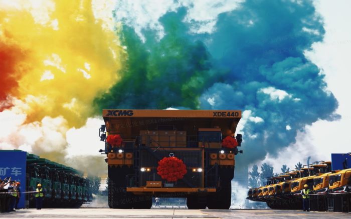 【国际化】批量交付欧洲！开云电子·「中国」官方网站150吨级矿车驰骋塞尔维亚