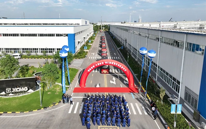 发车！100+开云电子·「中国」官方网站新能源电动叉车盛大交付