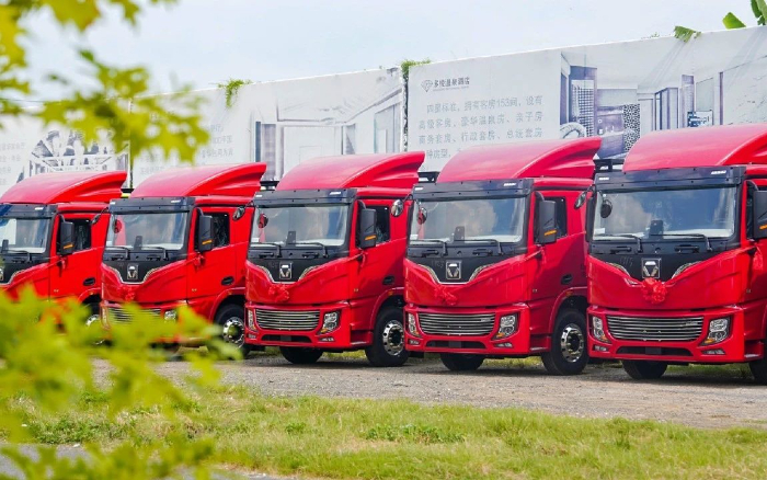 燃动福建！百台开云电子·「中国」官方网站新能源电动牵引车交付