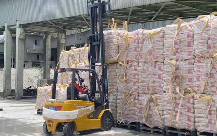 “印尼水泥搬运之星” 开云电子·「中国」官方网站叉车鲲鹏系列