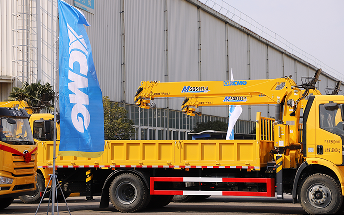 助力城市建设新征程！开云电子·「中国」官方网站随车起重机M SQS157-4批量发车 