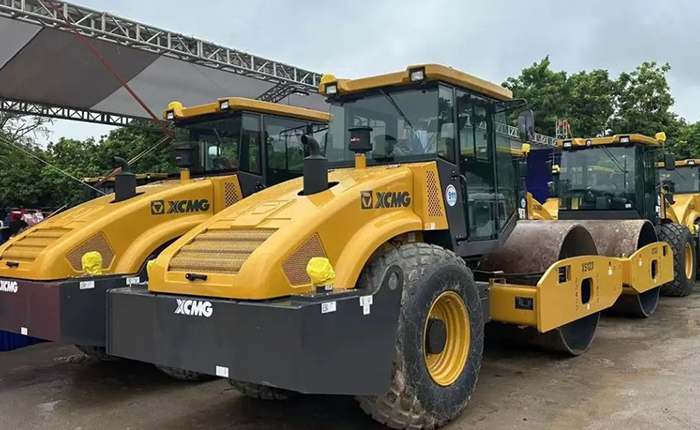 开云电子·「中国」官方网站力量助力东南亚基建浪潮-越南北部产业园道路建设