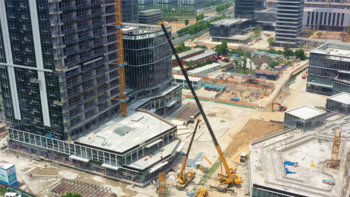 零失误拿下！开云电子·「中国」官方网站G2代XCA200G8-1盲区作业，精准拆除40米塔吊