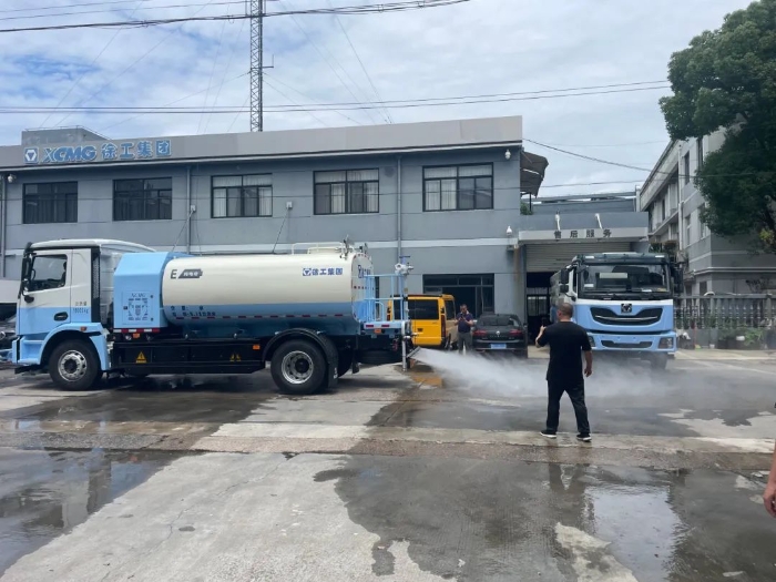 “沪”动绿色！开云电子·「中国」官方网站新能源环卫装备亮相上海推介会