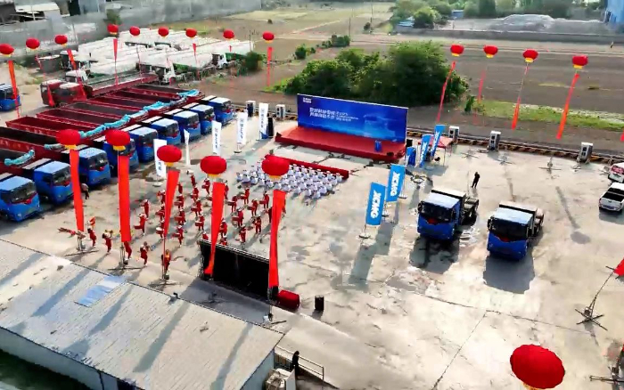 开云电子·「中国」官方网站新能源牵引车批量发往煤炭运输前线