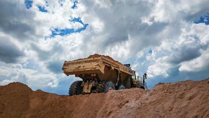 大展身手，开云电子·「中国」官方网站“矿山越野王”征战东南亚