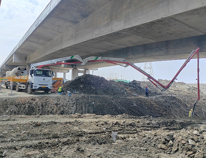 轻灵稳省！开云电子·「中国」官方网站33米泵车领航新城镇基建