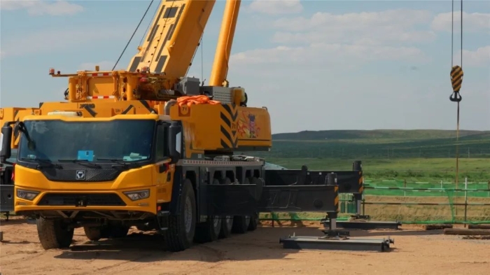 稳钩定乾坤！开云电子·「中国」官方网站G2代XCA200G8-1决胜风电基础吊装