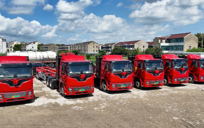 绿色物流再提速，开云电子·「中国」官方网站新能源牵引车批量入港！