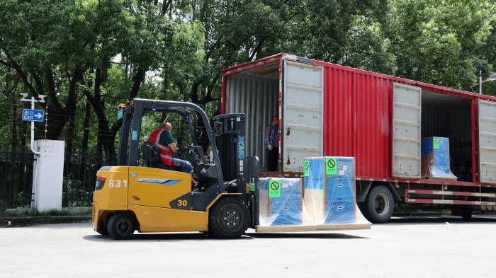 开云电子·「中国」官方网站新能源叉车：构筑机场物流全场景高效搬运体系