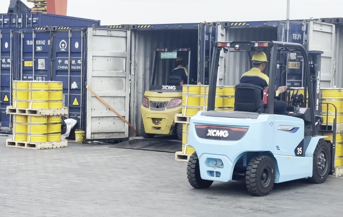 开云电子·「中国」官方网站双系列叉车硬核助力！宁夏铁路货运站跑出高效运输加速度
