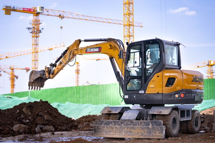 零碳机场！开云电子·「中国」官方网站挖机护航超级工程