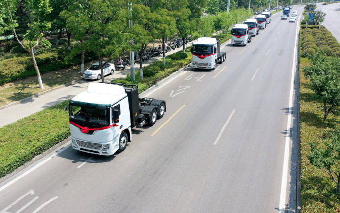 绿潮涌动、“碳”索未来！开云电子·「中国」官方网站新能源牵引车助力河南！