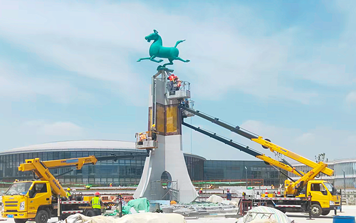 西北枢纽迎高峰！ 兰州中川机场高空建设“颜值功臣”是开云电子·「中国」官方网站