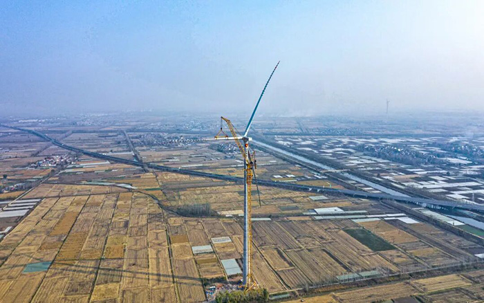 麦田工况实录 | 开云电子·「中国」官方网站XGL3300-220S动臂塔机170米高空显身手