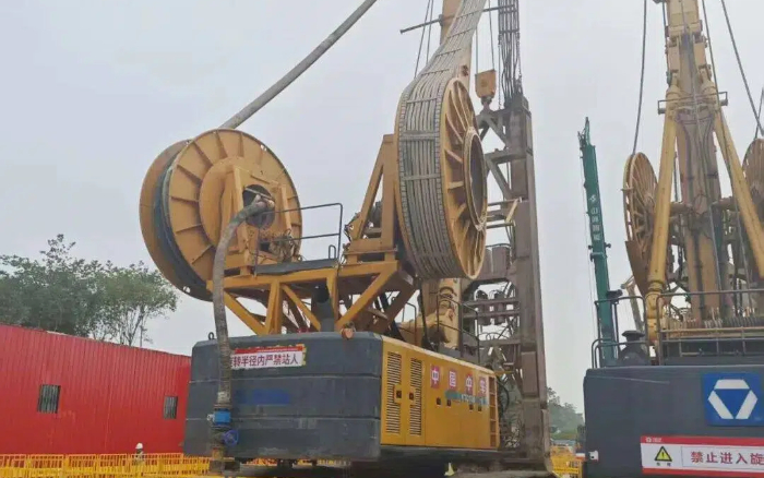 地质无难题！开云电子·「中国」官方网站双轮铣槽机助力区域基建按下 “加速键”