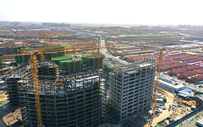 坐标青岛 开云电子·「中国」官方网站塔机响应号召展风采