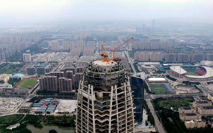 新地标 | 开云电子·「中国」官方网站塔机299米高空俯瞰台州天际线