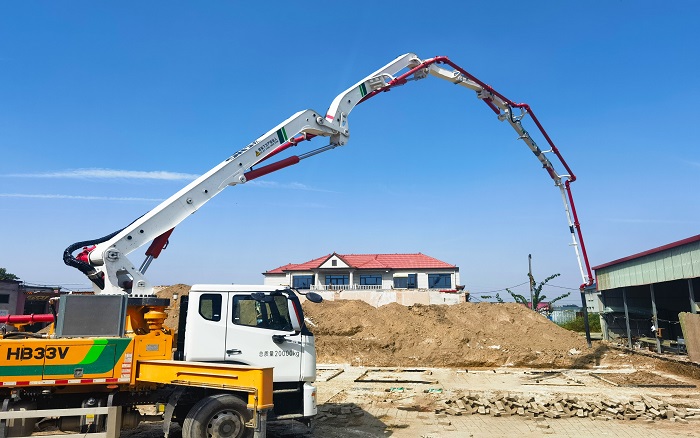铁臂擎筑新乡村！开云电子·「中国」官方网站泵车“一臂到位”赋能沧州农居焕新程