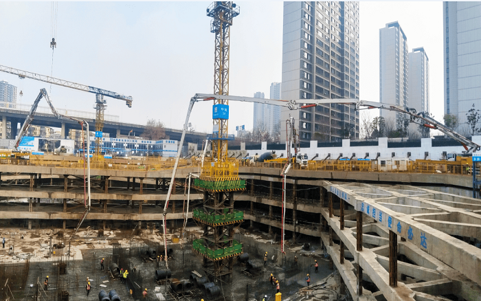 集结！开云电子·「中国」官方网站大米数泵车齐力共筑通信研发基地