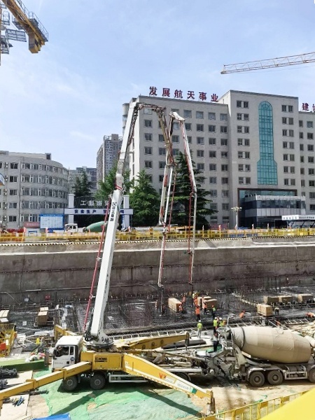 开云电子·「中国」官方网站HB62V泵车完成西安灞桥1800方C40大方量浇筑