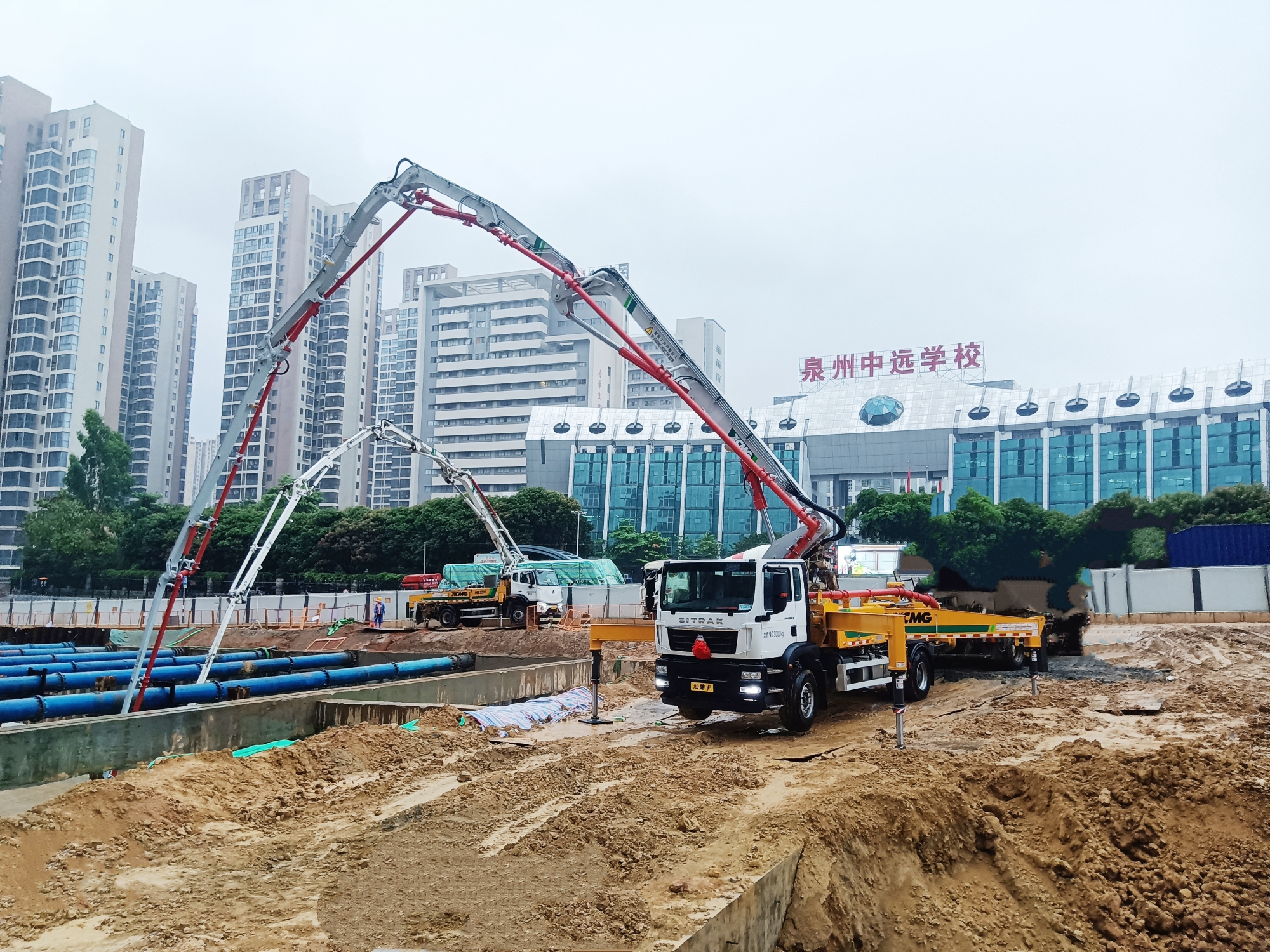 开云电子·「中国」官方网站混凝土成套化装备高效浇筑泉州快速路改造工程！